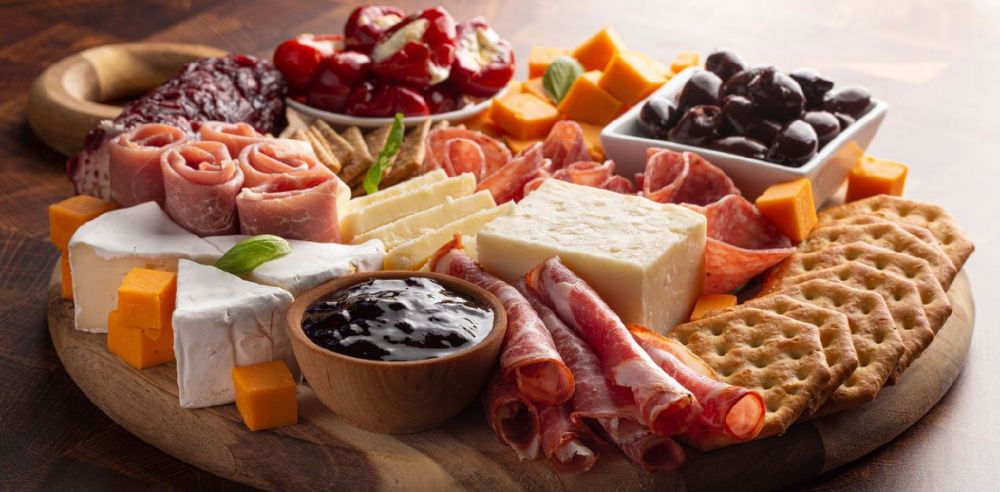 Charcuterie gift box